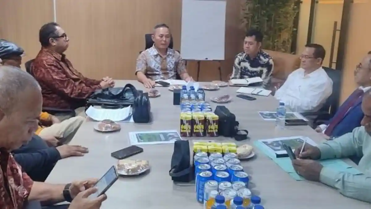 Tim Advokasi untuk Kasus Tanah Nangahale Temui Wamen HAM 