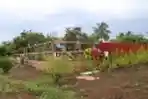 Personel Kostrad Karya Bakti di Pura Widya Natha Merauke
