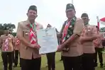 Bupati-Muaro-Jambi-BBS-Terima-Penghargaan-Tokoh-Perintis-Utama-2025.jpg