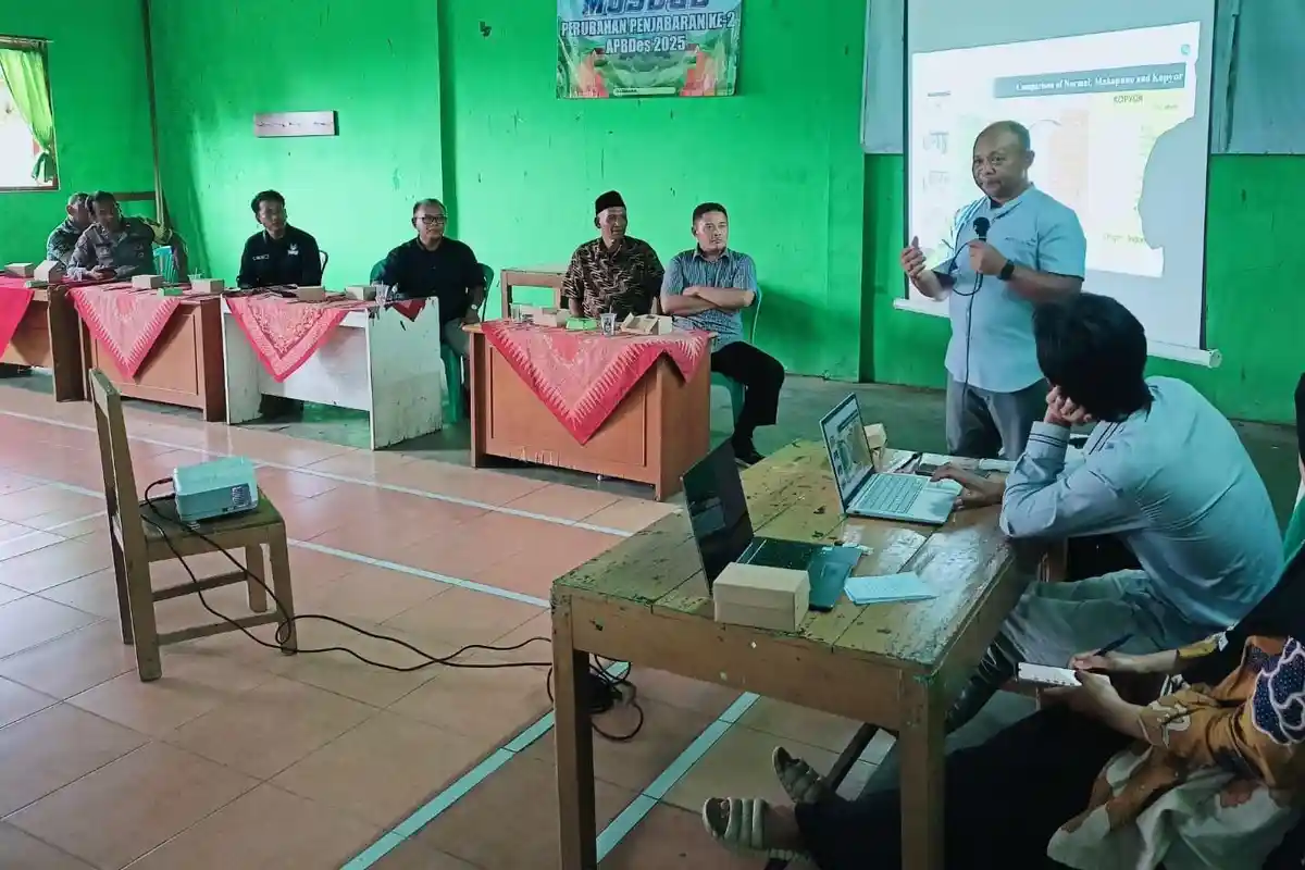 UMP Gandeng BUMDes Selomanik Wonosobo Berdayakan Masyarakat Lewat Budidaya Kelapa Kopyor