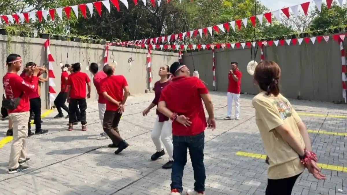 25 Lomba 17 Agustusan yang Cocok untuk Kantor, Lengkap dengan Cara Mainnya
