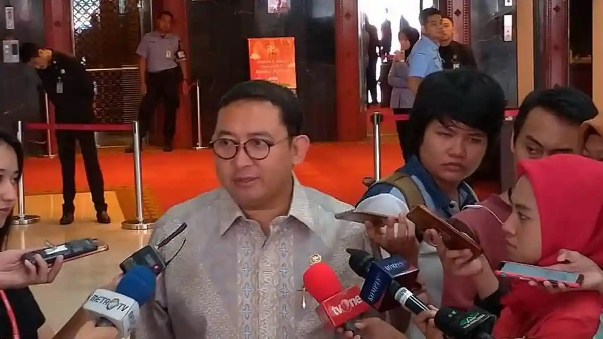 Ada WNA Bersama Prabowo saat Ke Dubai dan Austria, Ini Penjelasan Fadli Zon