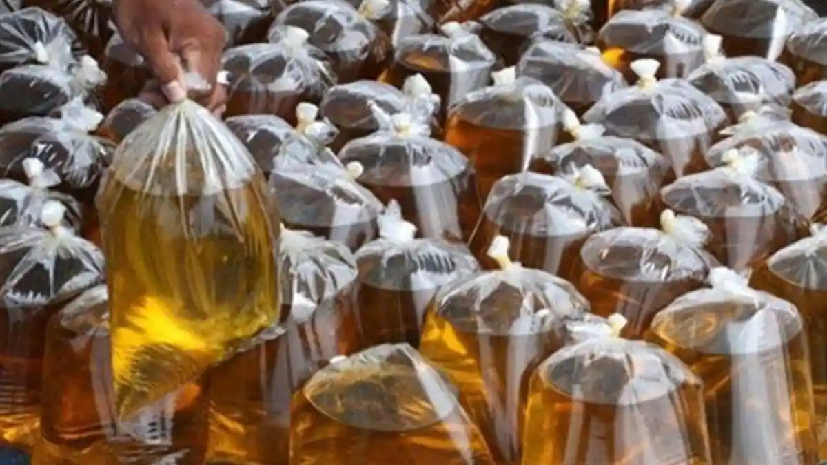 Harga Minyak Goreng  hari ini Selasa 28 Juni 2022, Lengkap Dengan Harga di Alfamart dan Indomaret.