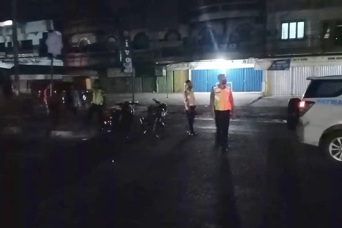 Tak Jera Menantang Maut Sekelompok Pemuda Sarolangun Masih Nekat Balap Liar di Jalan Lintas Sumatera