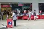 Diskon Besar-besaran di Pasar Baru Sepi Pembeli