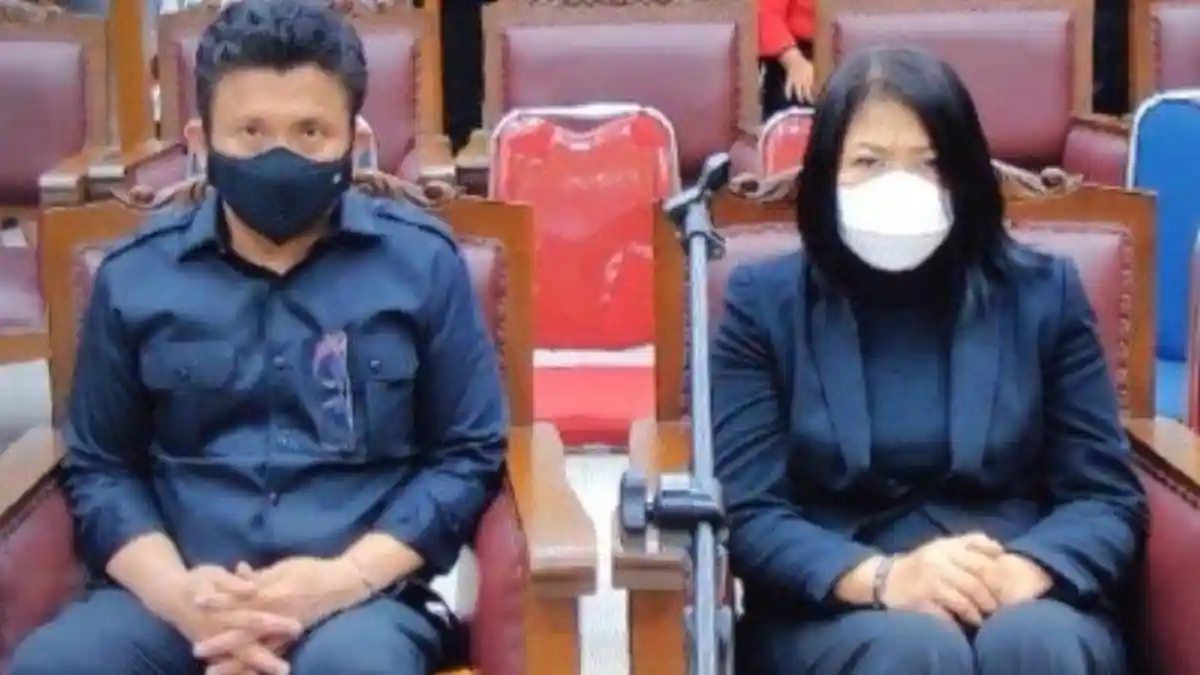 Putri Candrawathi Minta Nomor HP Adik Brigadir J dan Intens Chat, Pernah Beri Uang Rp 5 Juta