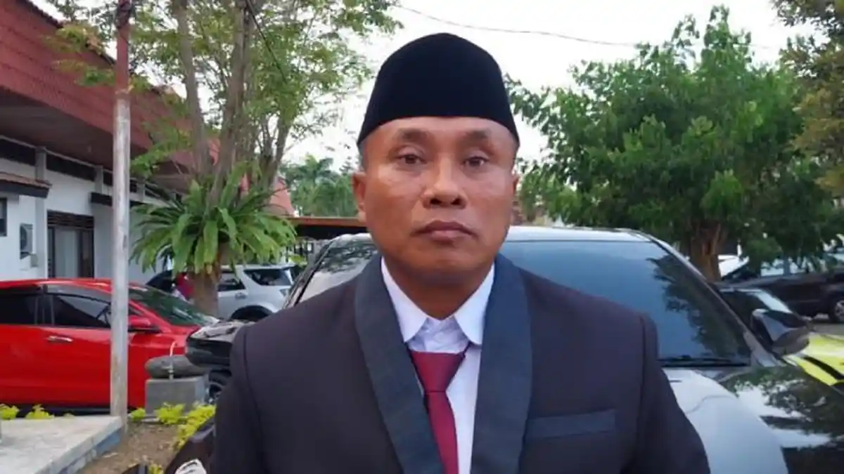 Sosok Ketua BK DPRD Banyuwangi yang Nangis Usai Kasus Pesta Narkoba Anggotanya, Sebut Dirinya Gagal