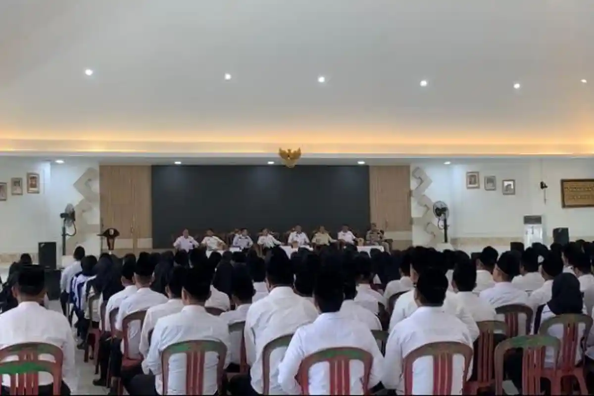 Pemkab Pesawaran Serahkah SK CPNS dan P3K Formasi 2024