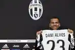 dani-alves-pamerkostum_20160629_023844.jpg