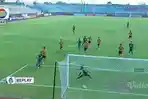 Proses-gol-Rizky-Ridho-ke-gawang-Bhayangkara-FC.jpg