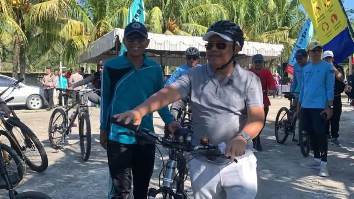 Bupati LAZ Adakan Job Fair Sebagai Solusi Bagi Ribuan Tenaga Honorer yang Dirumahkan