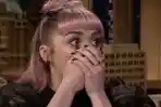 ekspresi-maisie-williams-pemeran-arya-stark-diserial-drama-fantasi-populer-game-of-thrones.jpg