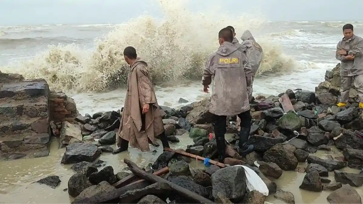 Waspada! BMKG Keluarkan Peringatan Dini Banjir Rob di Pesisir Utara Jawa Barat