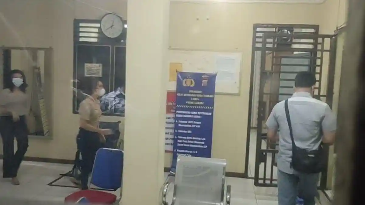 5 Orang Oknum DPRD Labura Kepergok Karaoke Bersama 7 Perempuan di dalam Hotel