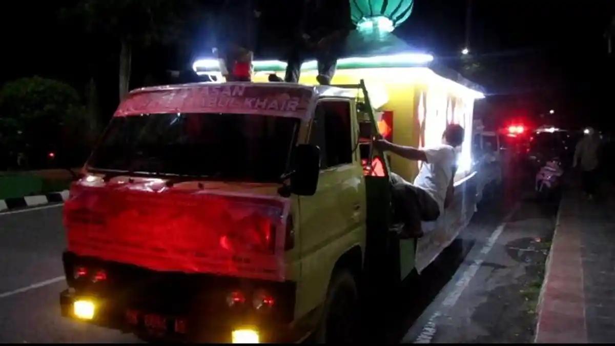 Sambut Hari Raya Idul Adha, Bupati Poso Lepas Rombongan Pawai Keliling