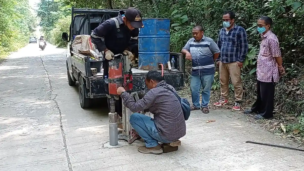 Dua Hari di Ogan Ilir, KPK Periksa Fisik Volume dan Mutu Beton Dua Proyek Jalan Ini
