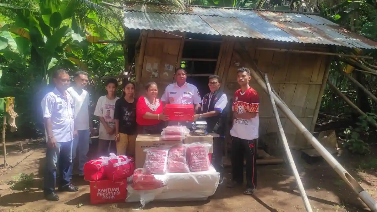 Mata Martina Bala Berkaca-Kaca Dapat Bantuan Perumahan dan Anaknya Kembali Sekolah