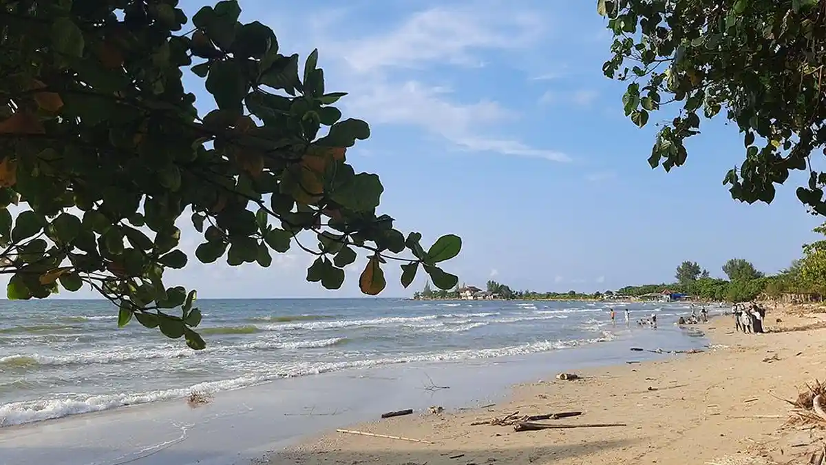 Pesona Pantai Bondo, Keindahan Alam Utara Jepara yang Menakjubkan