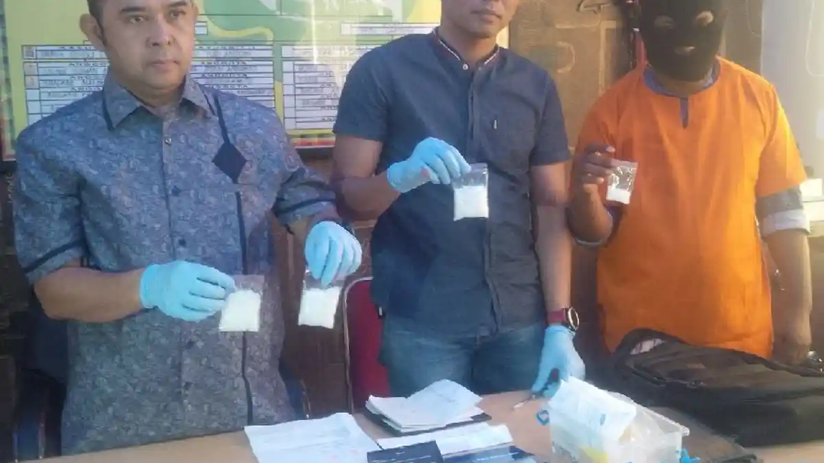 Oknum Pukul Wartawan, Kapolresta Pekanbaru Gelar Pelatihan Jurnalistik Bagi Polisi