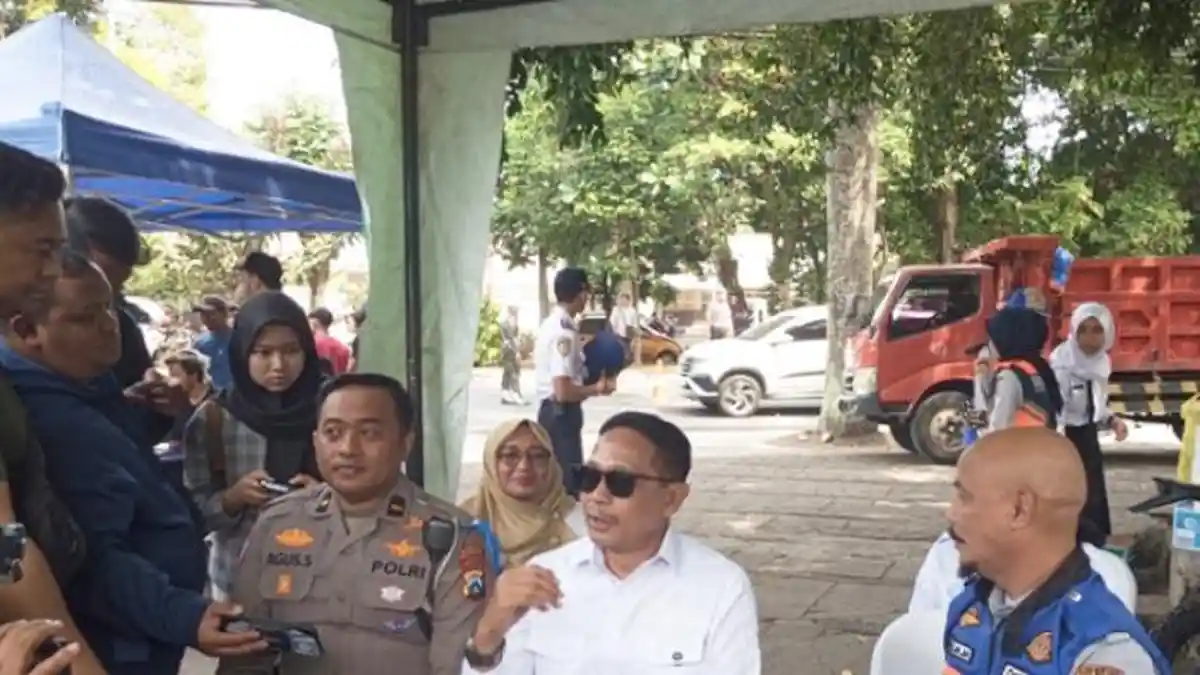 Dishub Kota Malang Beri Surat Tilang 25 Sopir Angkutan Barang yang Lewat Jalan Raya Langsep