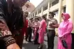 Pedang Pora Sambut Kapolda Jabar Irjen Pol Jodie Rooseto dan Ist