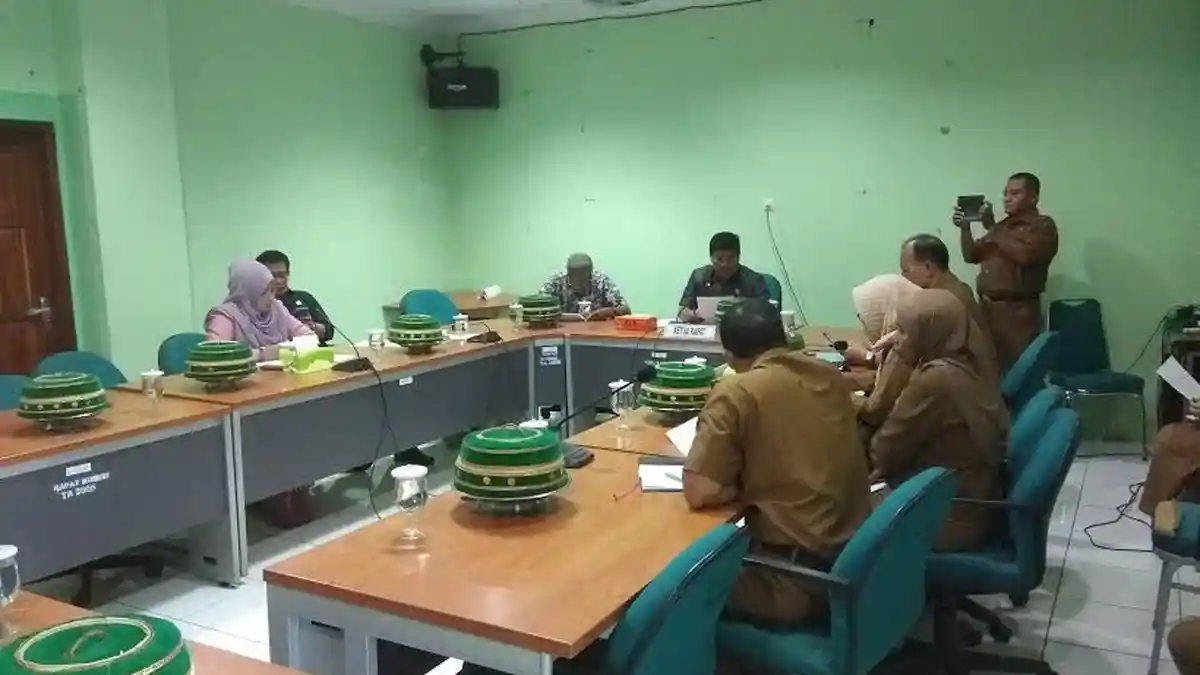 Warga Galung Datangi DPRD Soppeng, Minta Puskesmas Cangadi Tak Dipindahkan