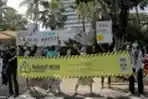 Aksi untuk Iklim di Depan Kantor Kementerian ESDM
