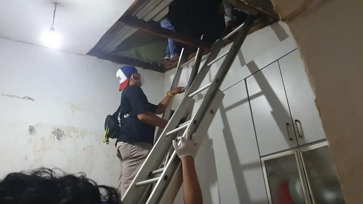 PENEMUAN MAYAT DI BATAM - Warga Baloi Tewas di Atas Atap Rumah, Awalnya Ingin Perbaiki Atap Bocor