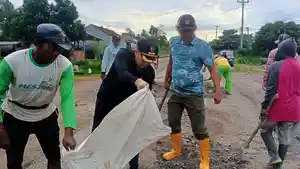 GOTONG-ROYONG-Wabup-Tubaba56.jpg