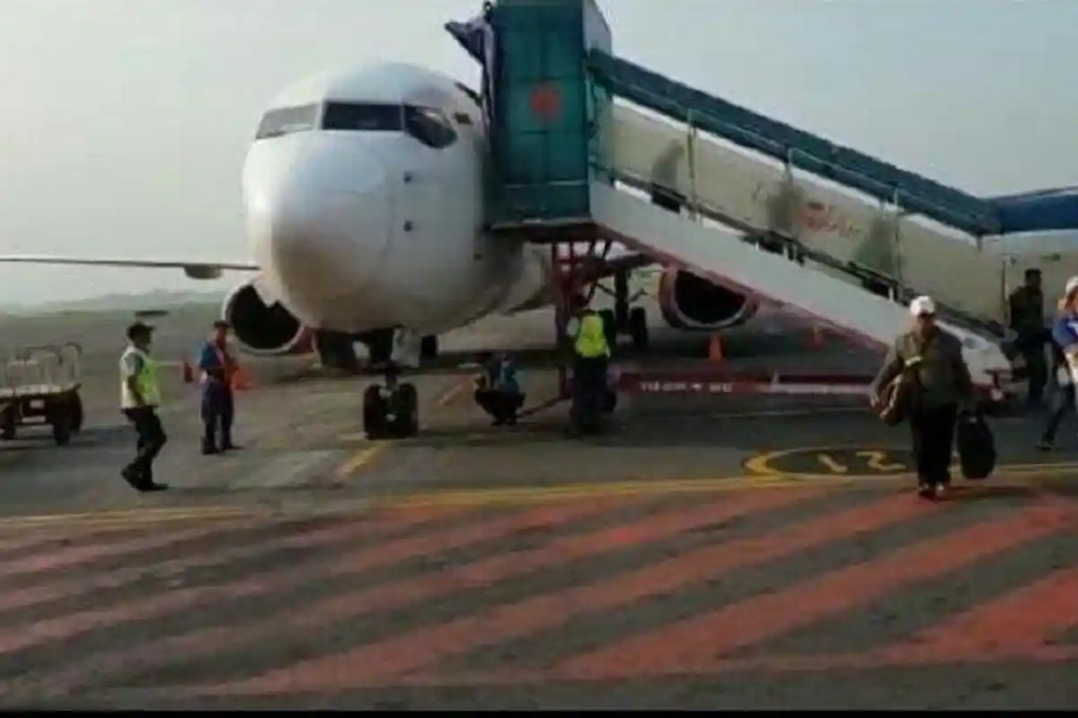 Hotline Semarang : Apakah Calon Penumpang Pesawat masih Wajib PCR