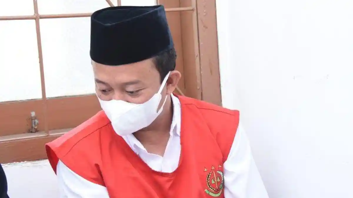 Update Kasus Herry Wirawan yang Rudapaksa 13 Santriwati: Minta Pengurangan Hukuman