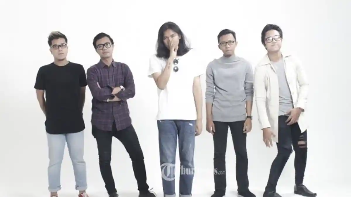 Chord Kunci Gitar & Lirik Lagu Bukan Begitu Caramu - Good Morning Everyone, Harusnya Kau Tak Begitu