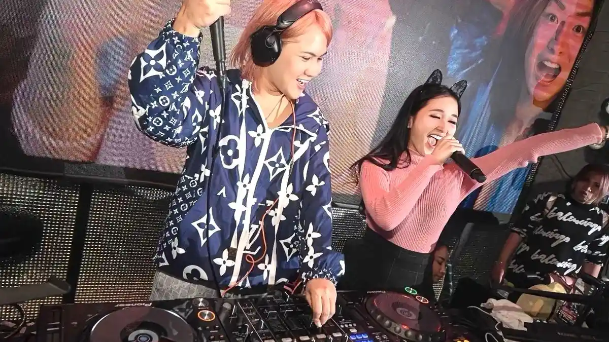 DJ Evelin dan Nadya Almira Puteri Rilis Lagu Kolaborasi Bareng Sejumlah DJ Internasional