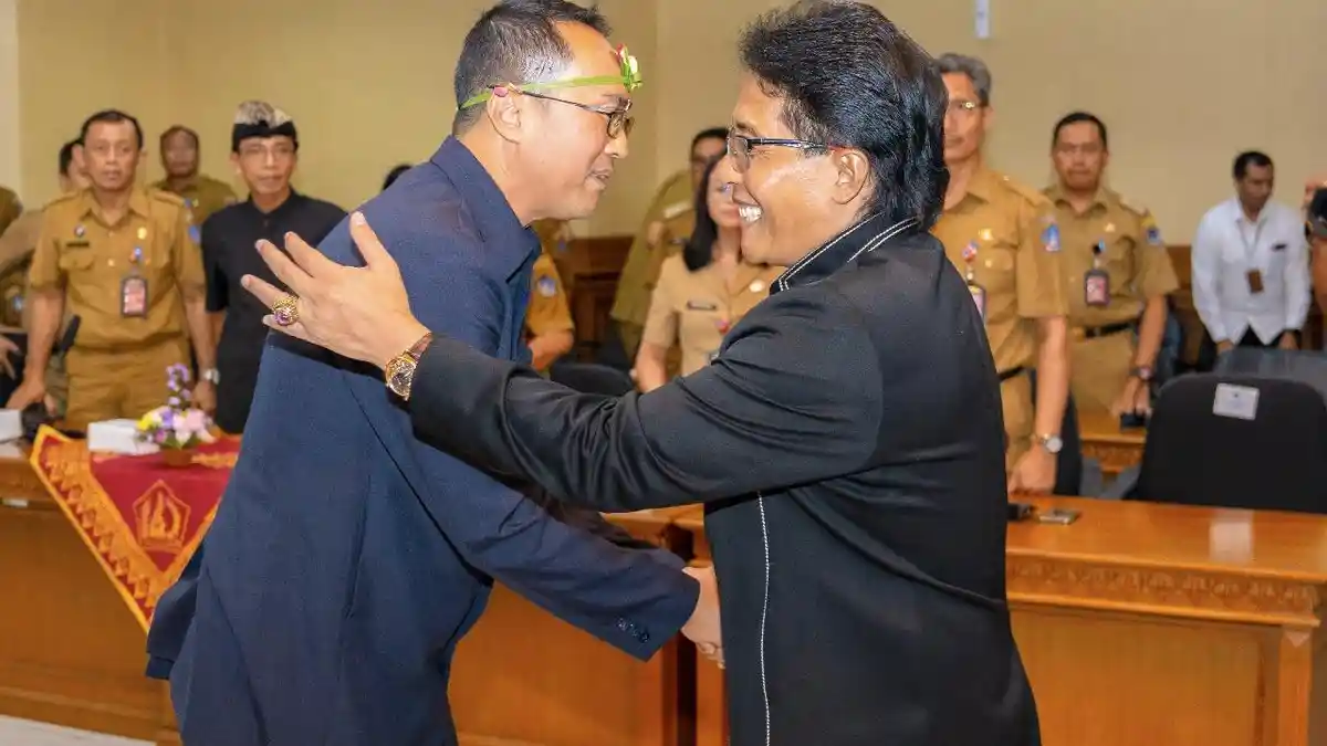 Bupati Giri Prasta Lantik IB. Surya Suamba Sebagai Pj. Sekda Badung