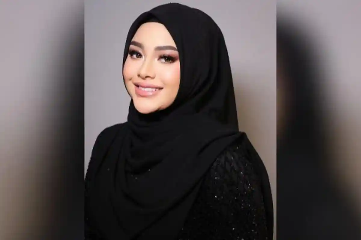 Aurel Hermansyah Gabung Lapak ke Shopee Live dan Jual Dagangan Setengah Harga, Ternyata Bikin Cuan!