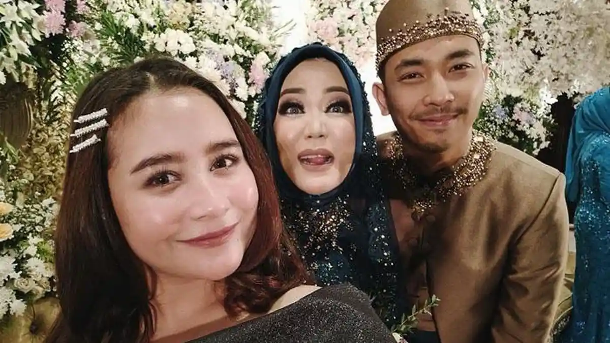 Hadir di Pernikahan Risa Saraswati, Prilly Latuconsina Mengaku Duduk di Sebelah Lima Hantu Anak-anak