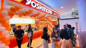 Grand-opening-cabang-baru-Yoshinoya.jpg