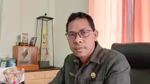 kepala-dinas-pendidikan-kabupaten-manggarai-fransiskus-gero-spd.jpg