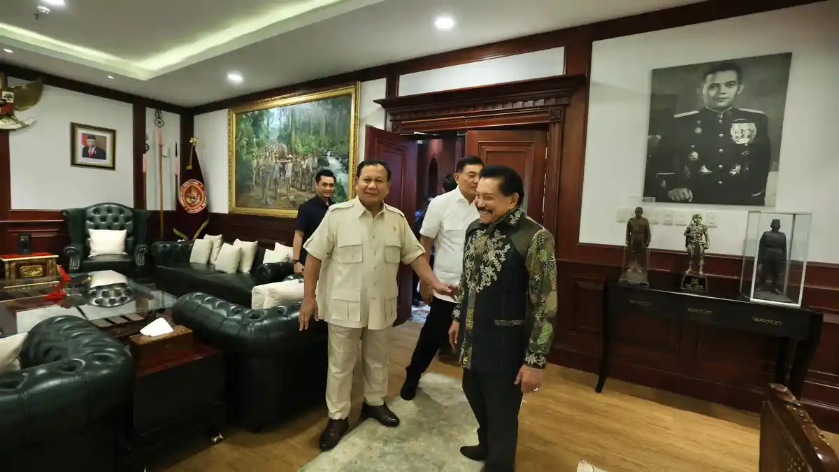 Hendropriyono Temui Prabowo di Kantornya, Ada Apa?