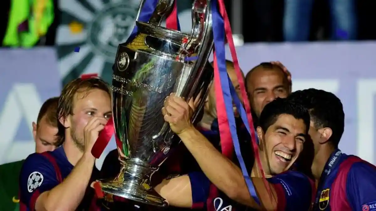 Luis Suarez Pergi dari Liverpool ke Barcelona Untuk Angkat Trofi Liga Champions