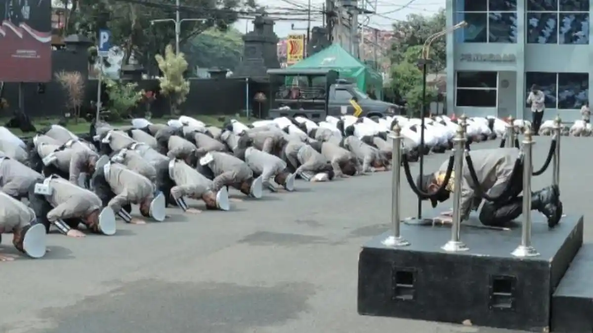 Kombes Pol Budi Hermanto Pimpin Sujud Massal di Polresta Malang Kota