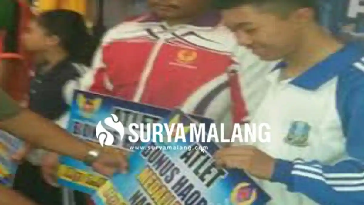 Pelatih dan Atlet Berpretasi Kota Kediri Digerojok Bonus