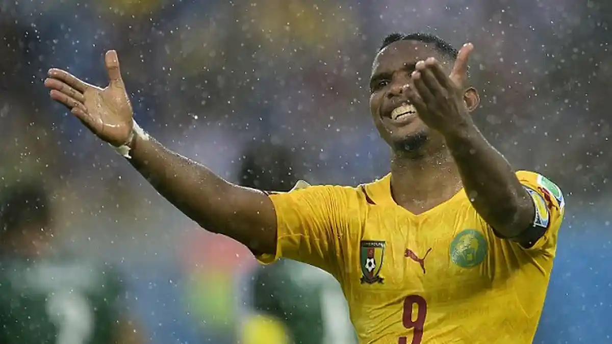 Samuel Etoo Berdoa di Paris agar Mario Balotelli Gagal
