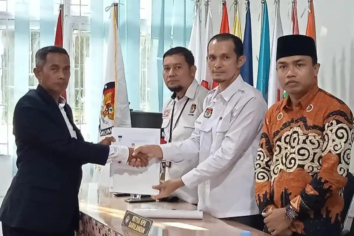 KPU Sarolangun Kembalikan Dokumen Pengajuan Bacaleg Partai Nasdem