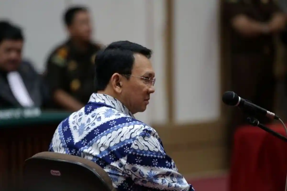 Genap Berumur 52 Tahun, Ini Sepak Terjang Ahok