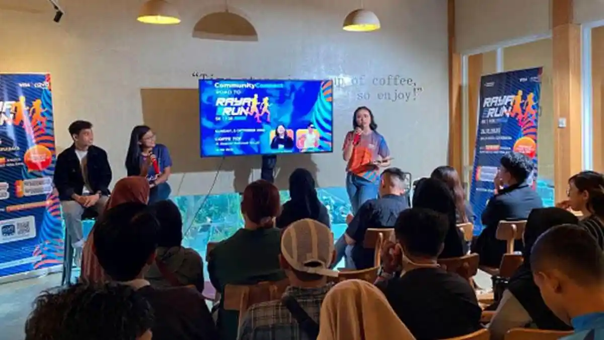 Komunitas Lari Surabaya Kumpul di Community Connect Vol. 3, Pemanasan Menuju Raya Run 2025