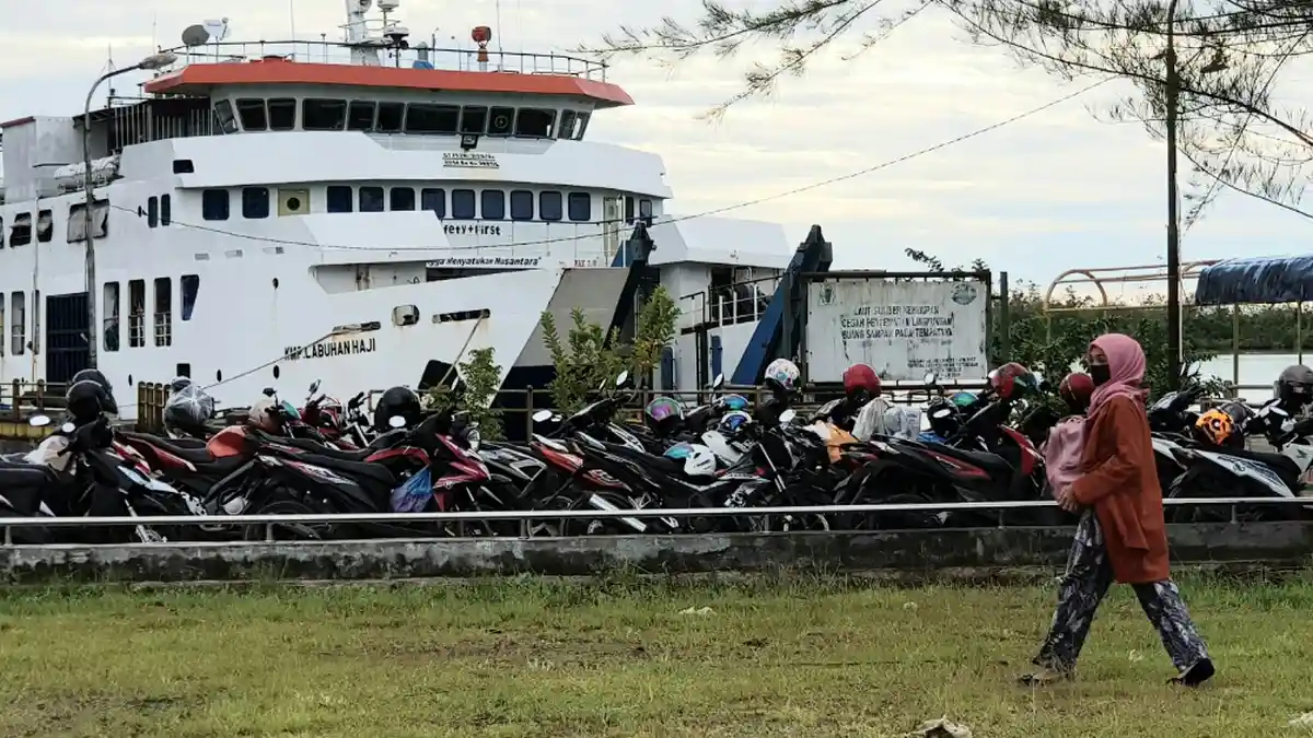 KMP Labuhan Haji Disesaki Penumpang Tujuan Daratan Aceh, Ternyata Ini Penyebabnya