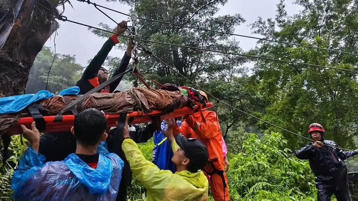 Korban Longsor di Pakisaji Jepara Ditemukan, Tertimbun Tanah 2 Meter