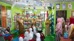 SD-Inpres-Mallengkeri-1-meresmikan-perpustakaan-ramah-anak-bernam.jpg
