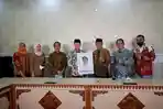 Gubernur-Bengkulu-Rohidin-Mersyah-Bersama-Direktur-Pemberitaan.jpg